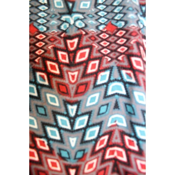 Womens Juniors Lularoe High Waist leggings Tall & Curvy Diamond Print Red / Blue - Picture 2 of 7